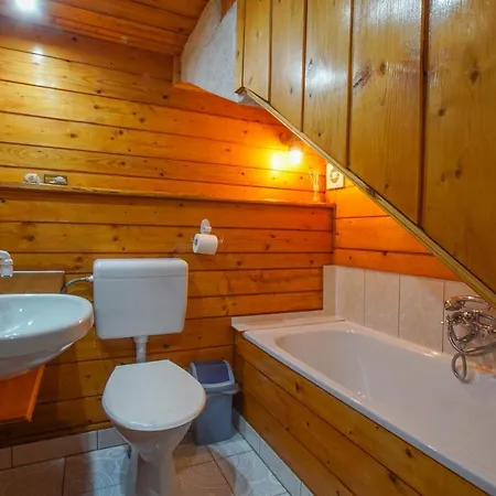 Zacisze Pod Golyska Guest House Bodzentyn Exterior photo