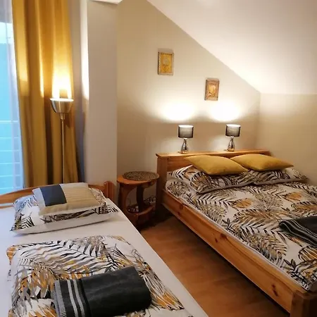 Zacisze Pod Golyska Guest House Bodzentyn Exterior photo